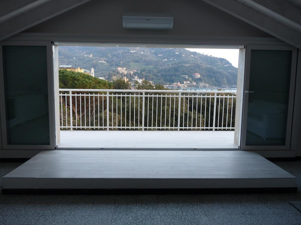 Penthouse By The Sea Apartment Levanto Exterior photo