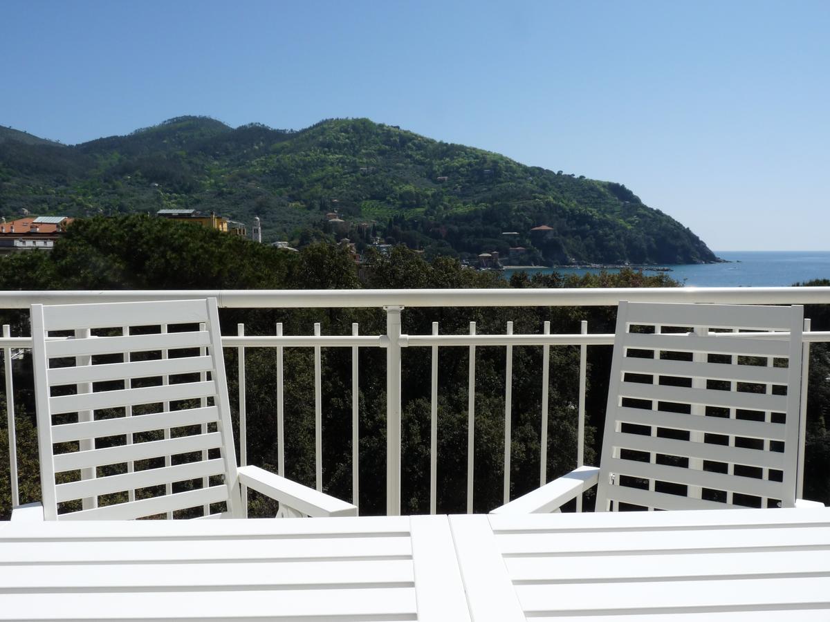 Penthouse By The Sea Apartment Levanto Exterior photo